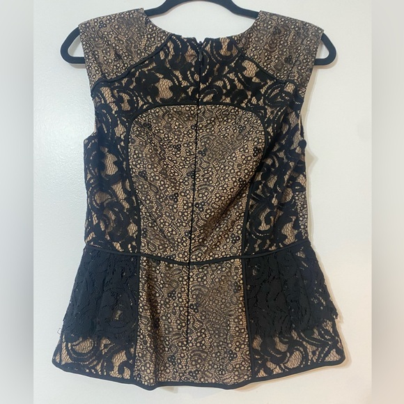 Pre-oved Bcbg lace peplum blouse - Picture 2 of 3